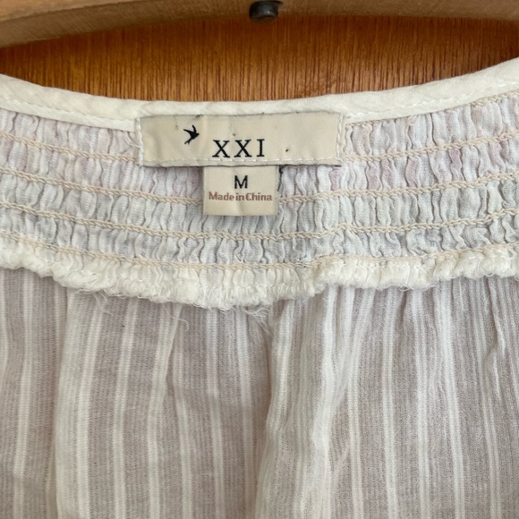 XX1 boho embroided blouse in medium - Picture 5 of 5